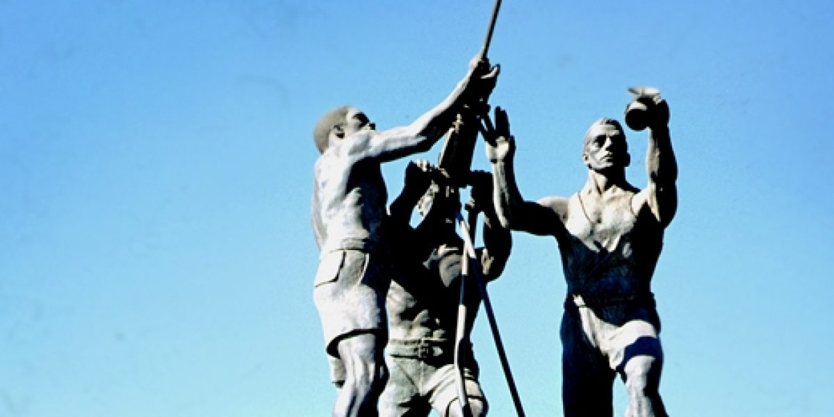 Photo © Lindsay Bridge Photo © Lindsay Bridge