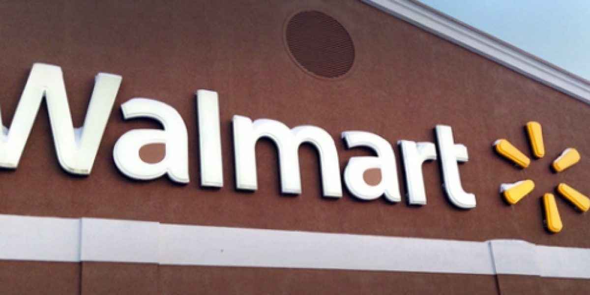 Photo © Mike Mozart