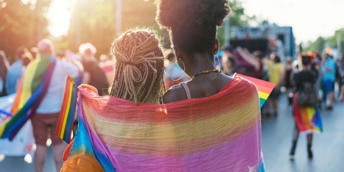 Image: Getty, Mixmike