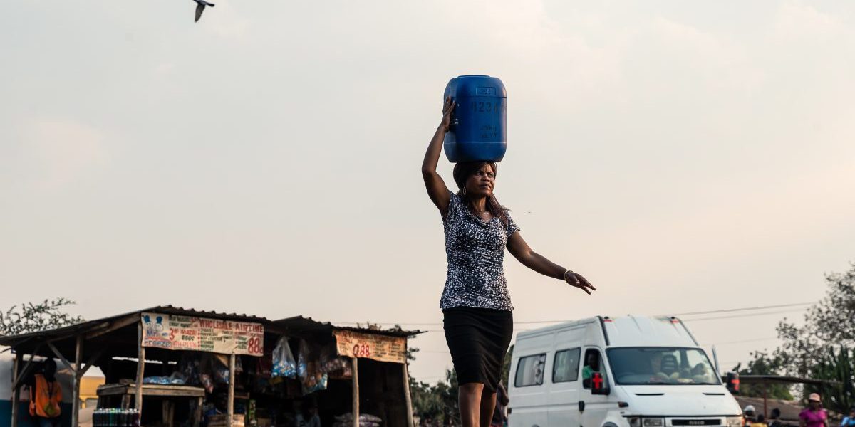 Image: Getty, Jekesai Njikizana/AFP